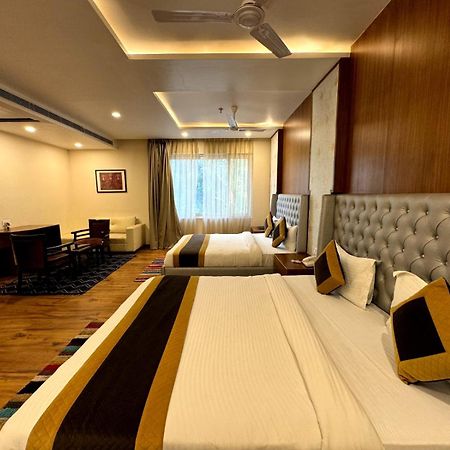 Hotel River Rhythm Assi Ghat Varanasi Esterno foto