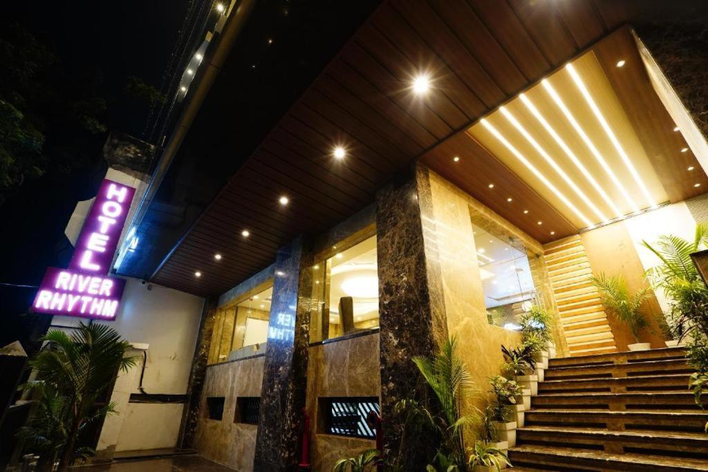 Hotel River Rhythm Assi Ghat Varanasi Esterno foto