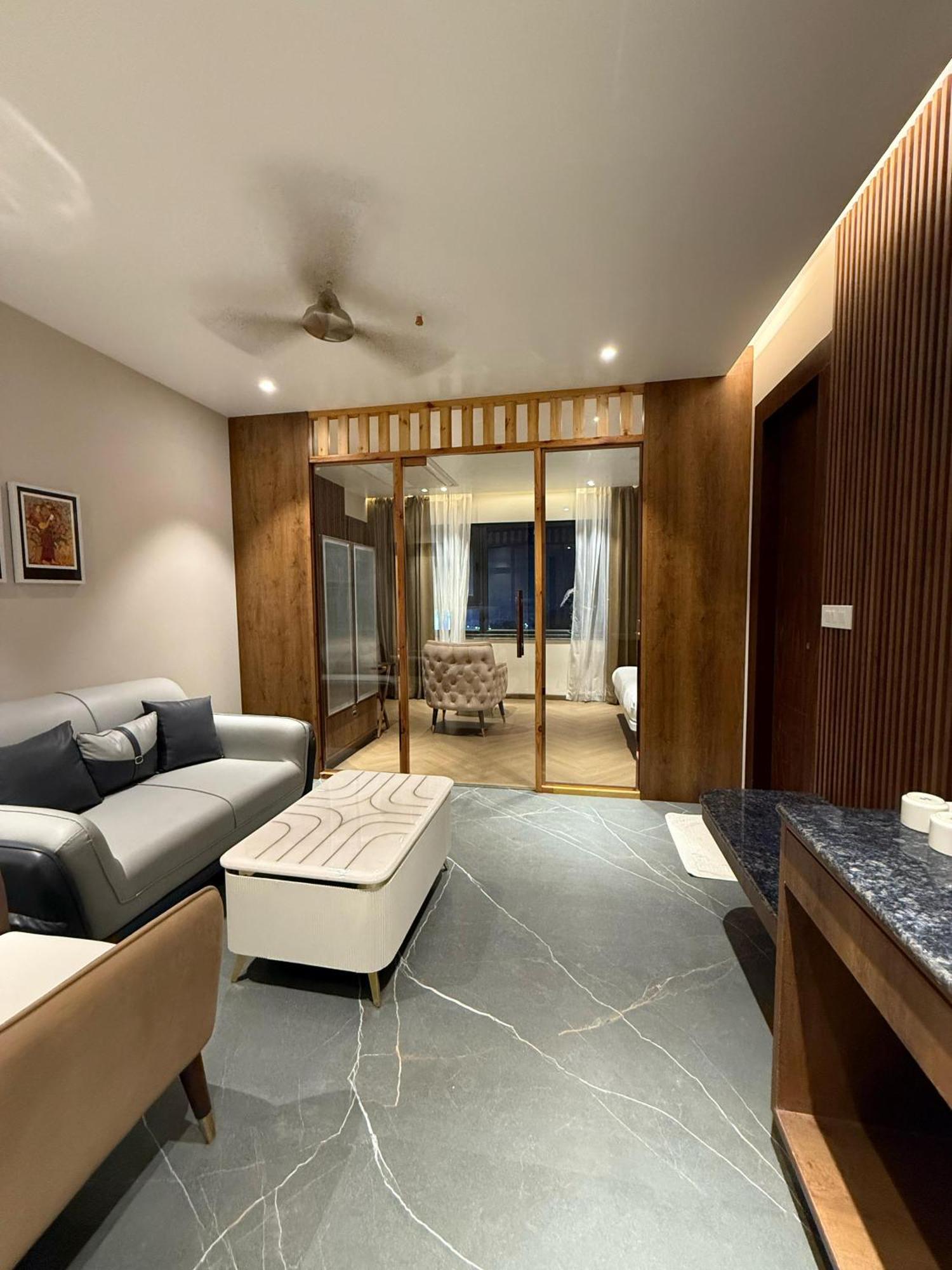 Hotel River Rhythm Assi Ghat Varanasi Esterno foto
